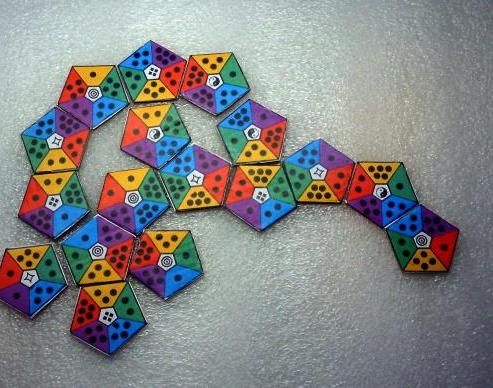 PENTAGON DOMINOS