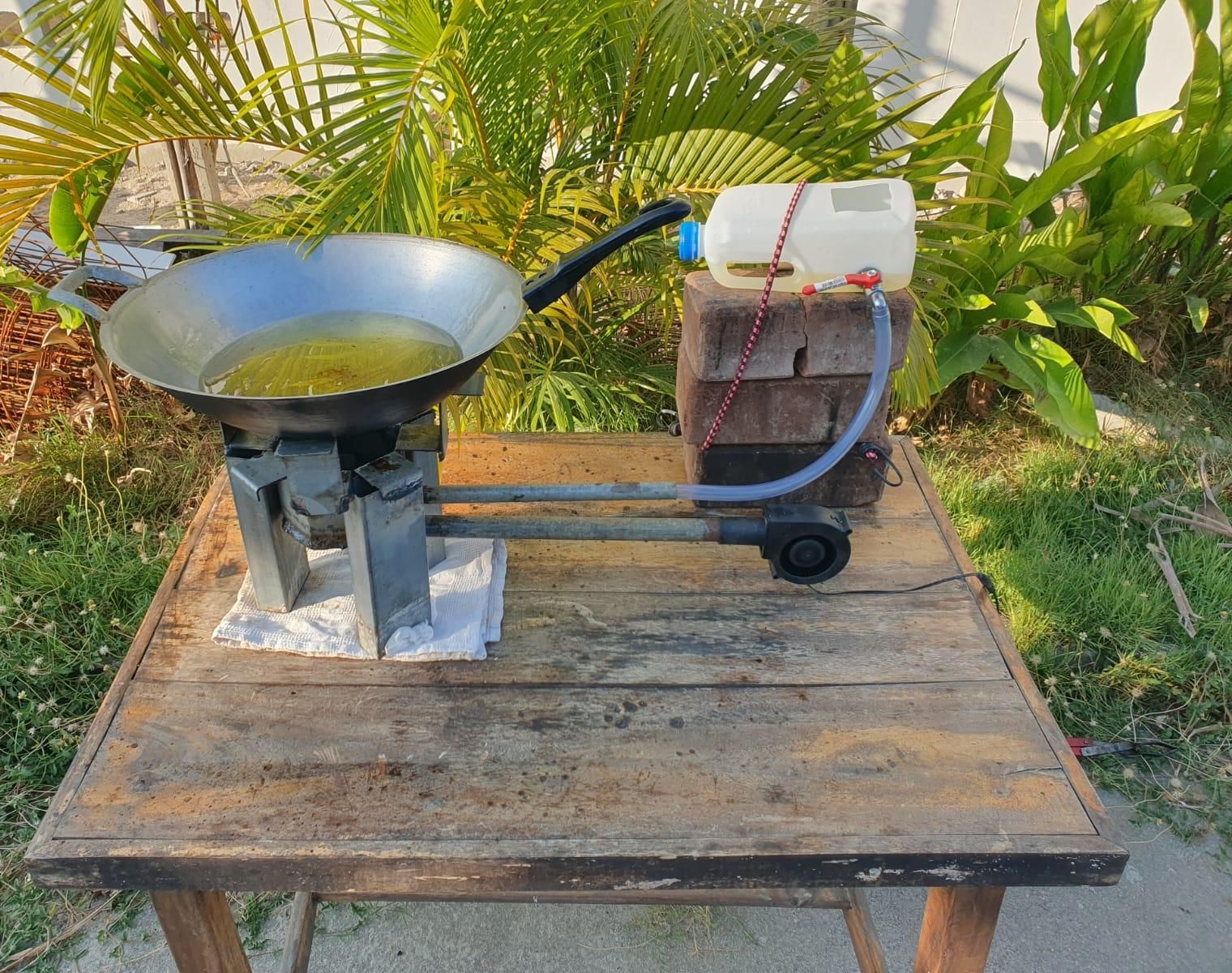 Recycled Used Vegetable Oil Cooker to Cook With Free Energy