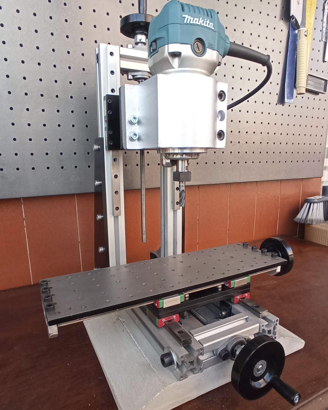 Mini Milling Machine DIY - Super Robust and Precise