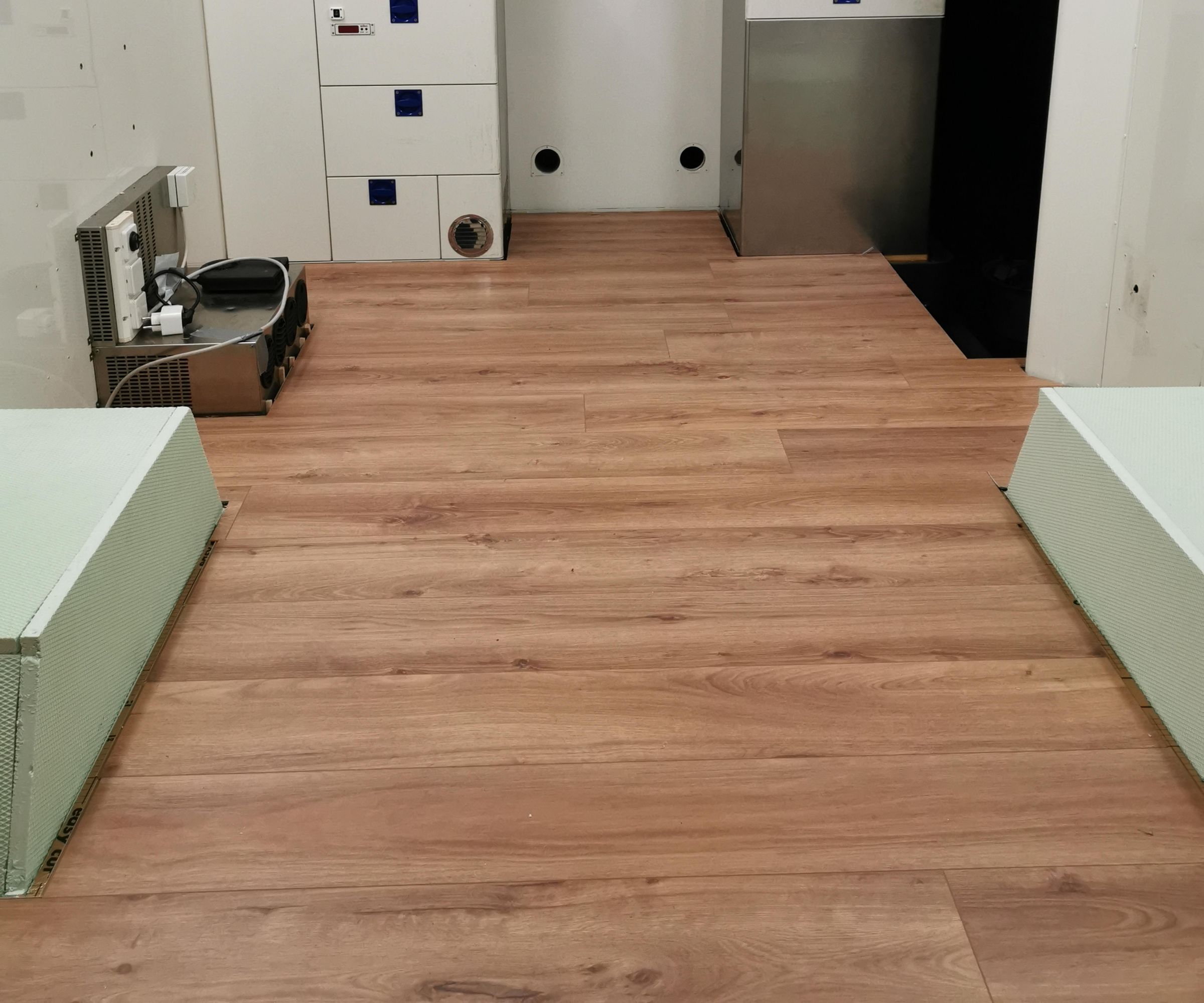 Ambulance Turned Camper Van - How to Insulate the Floor