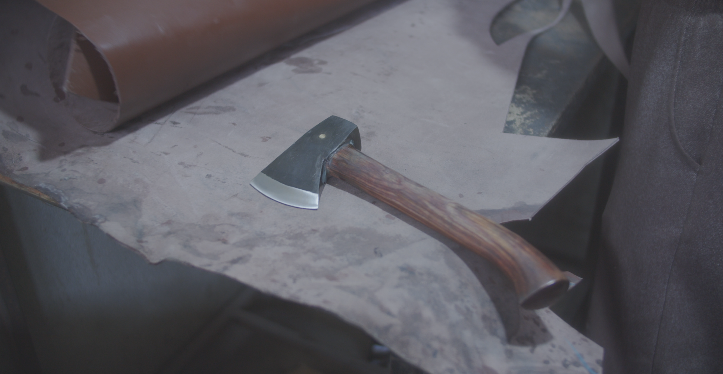 Forging a Hatchet Out of Rusty Solid Axle of a Vehicle | Rosewood Handle and a Leather Sheath