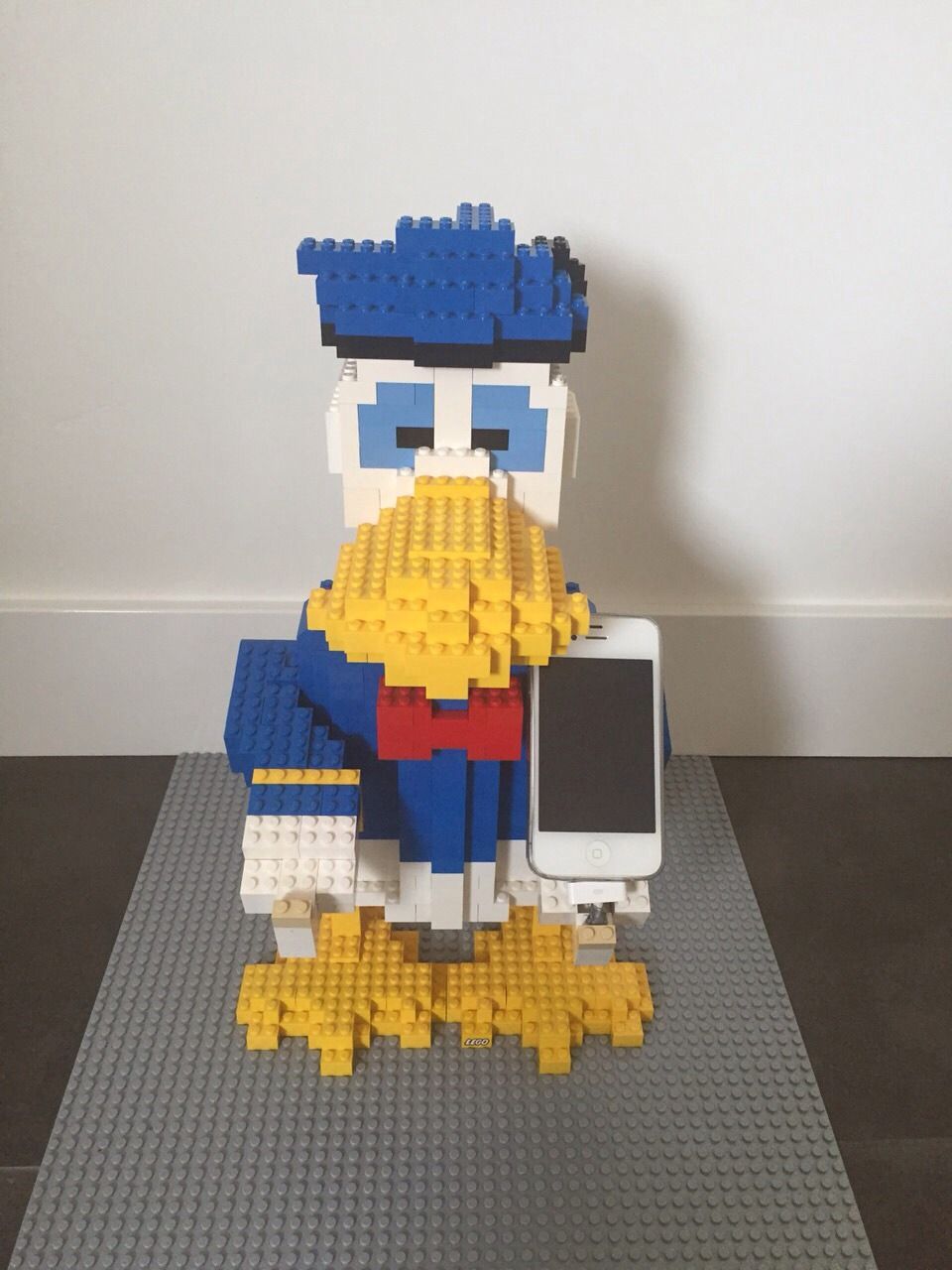 Lego Donald Duck Battery Charger