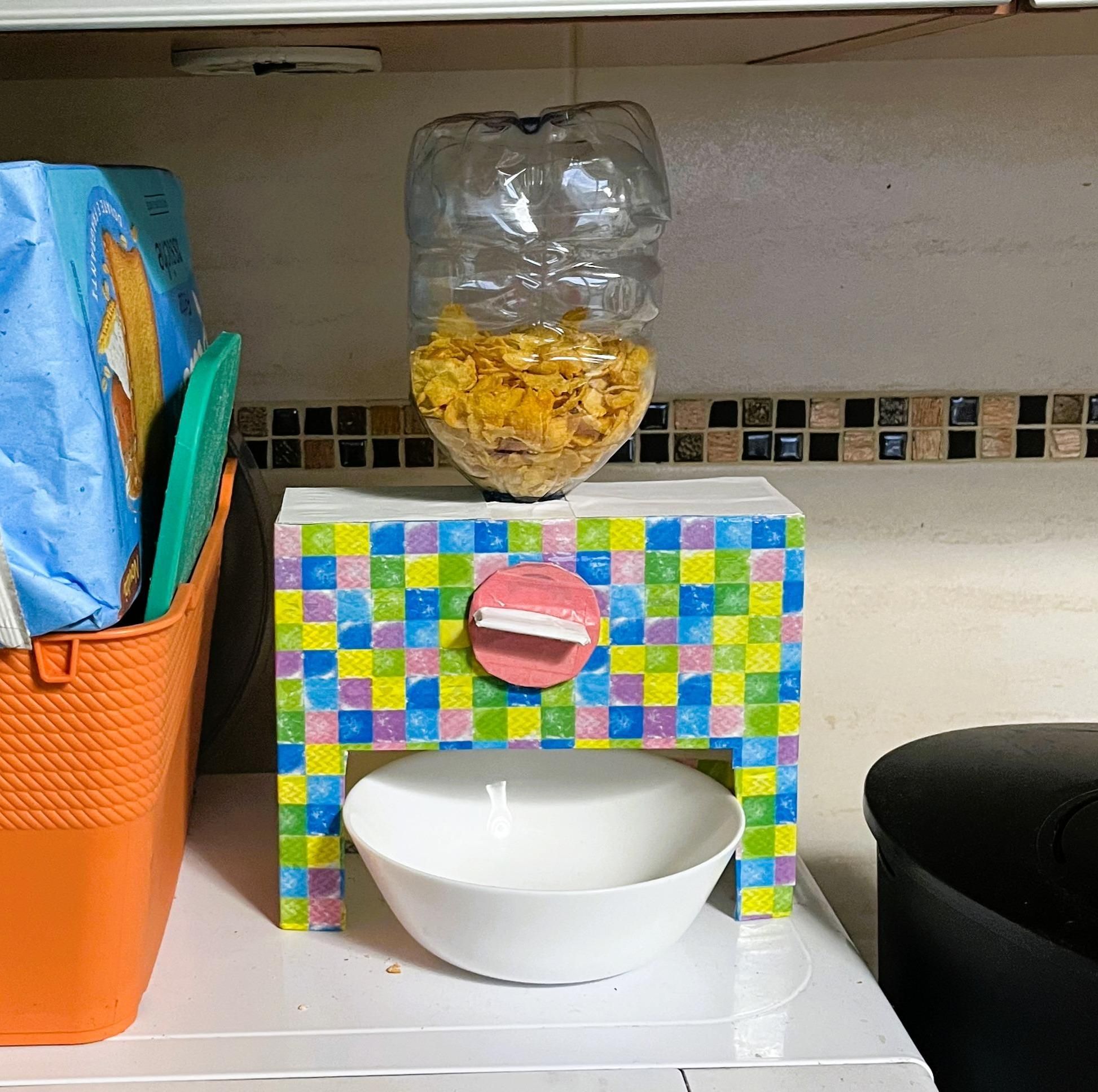 Cereal Dispenser (made From a Cereal Box)