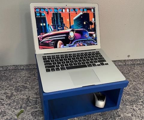 LAPTOP STAND