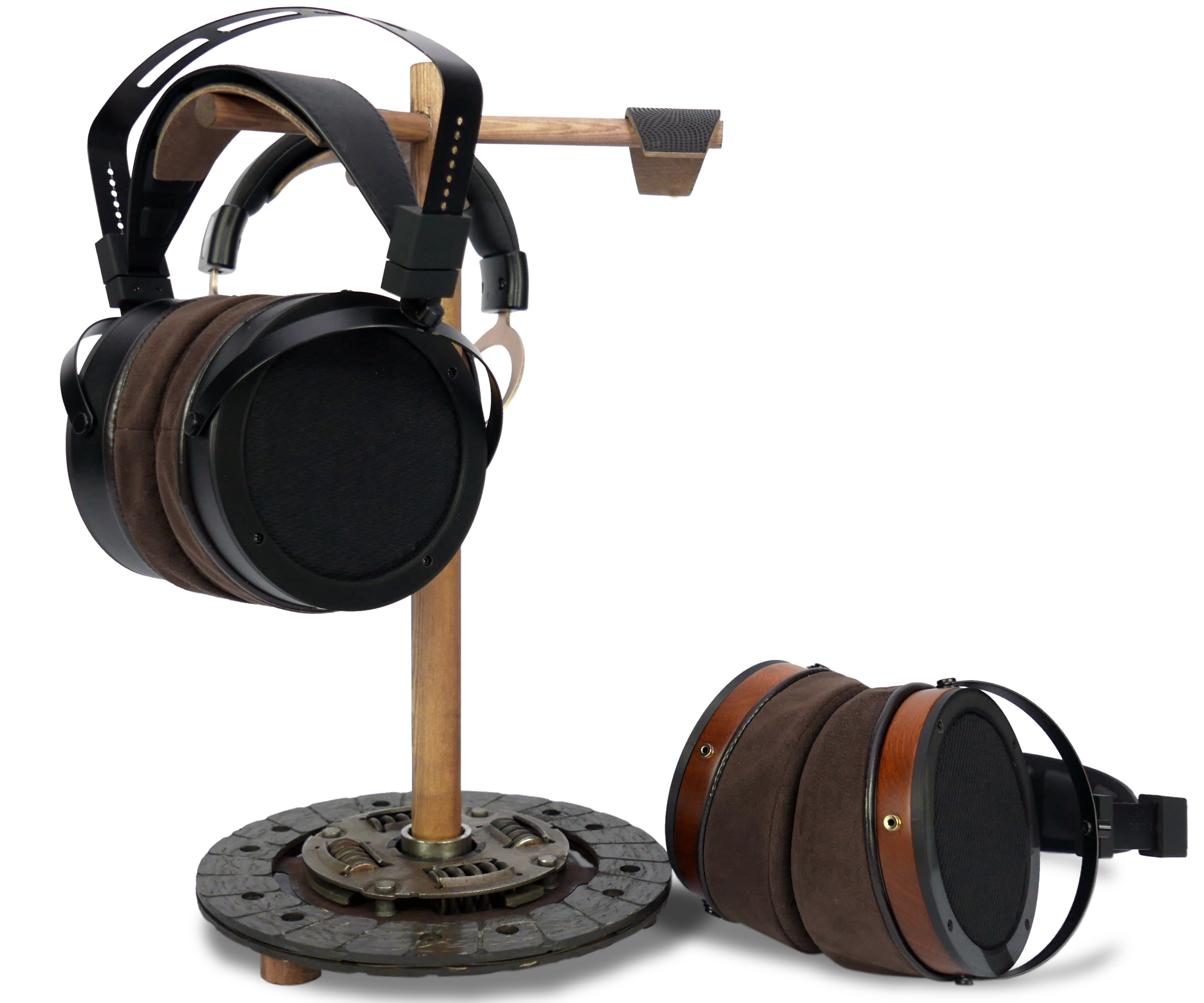 DIY Headphone Stand With a Clutch Plate Base