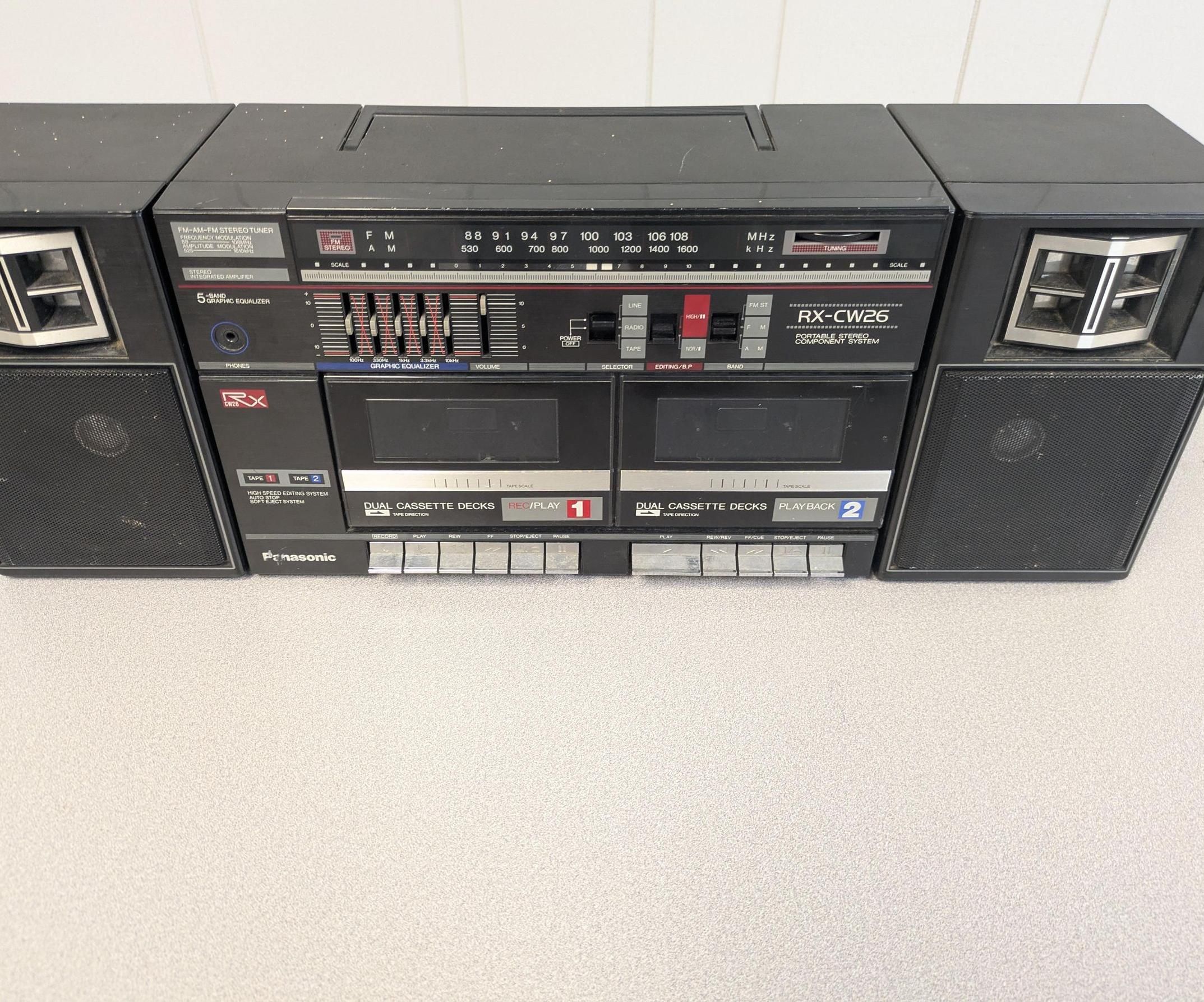 Retro Speaker Turned Bluetooth (Via ESP32)
