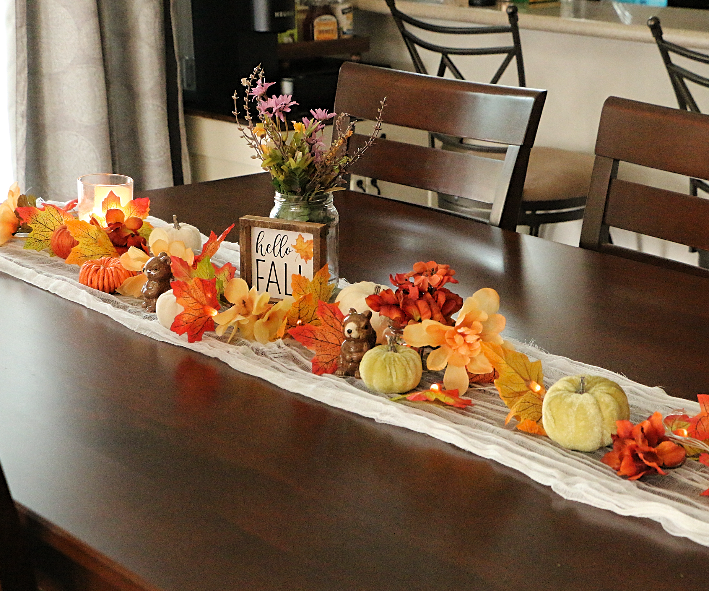 Easy Steps to Create a Cozy Autumn Tablescape at Home