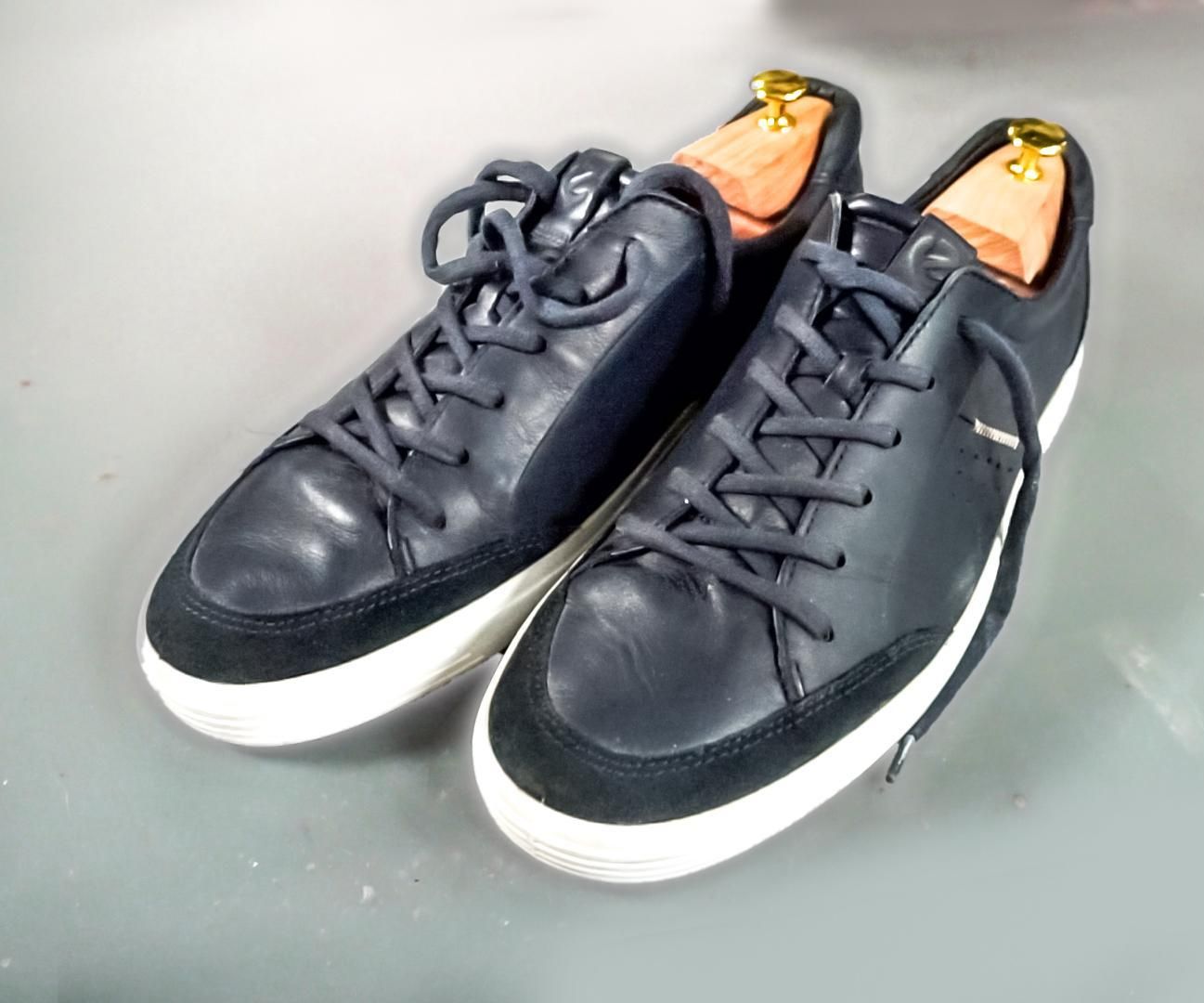 How to Stretch Shoes That Are Too Small