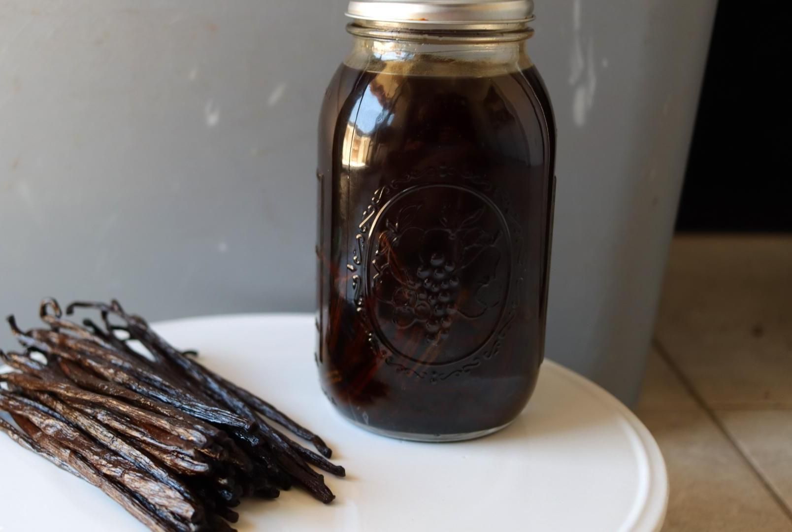 Homemade Vanilla Extract