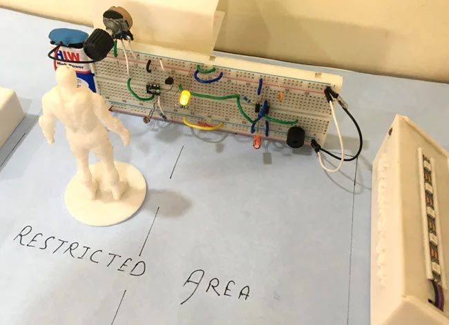 DIY Automatic Light Fence