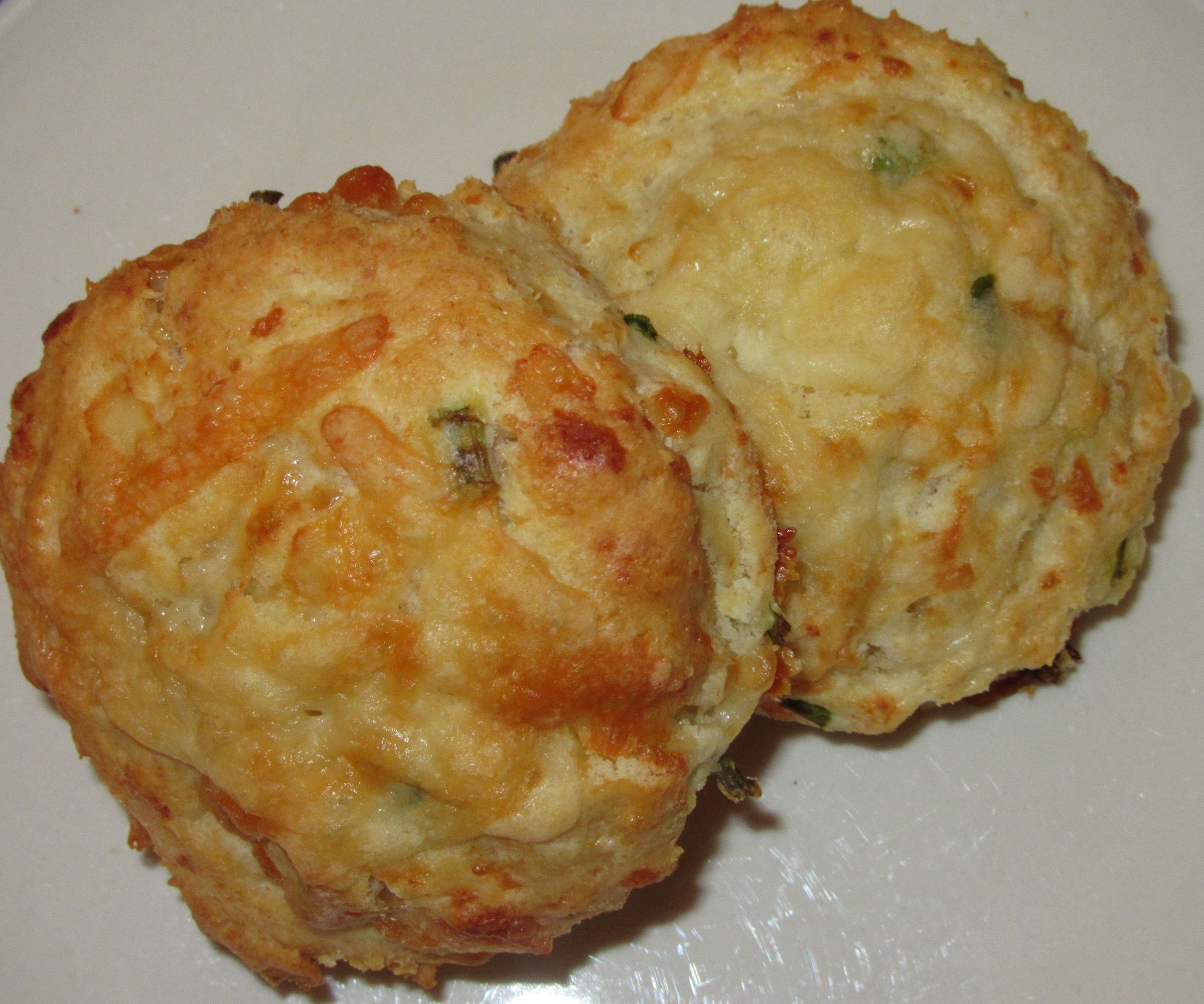 Simple Cheese & Chive Scones