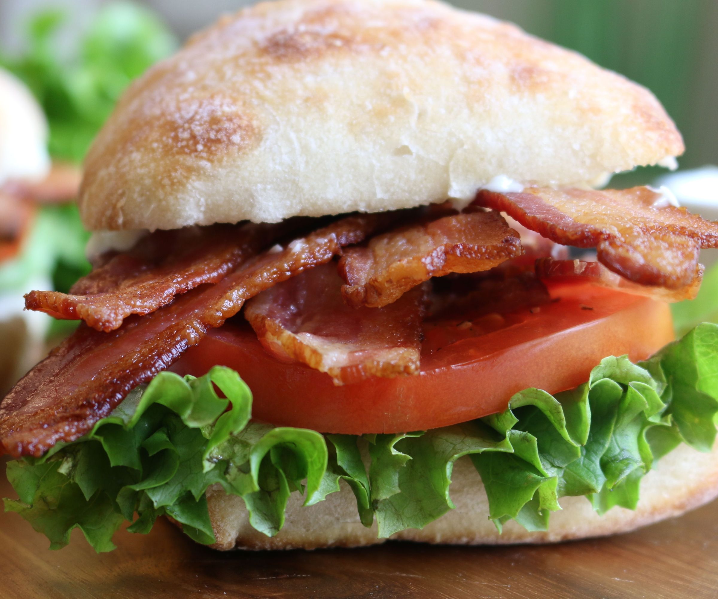 How to Make a Classic BLT Sandwich