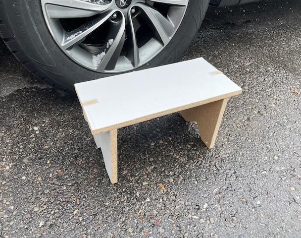 INTERLOCKING STEP STOOL