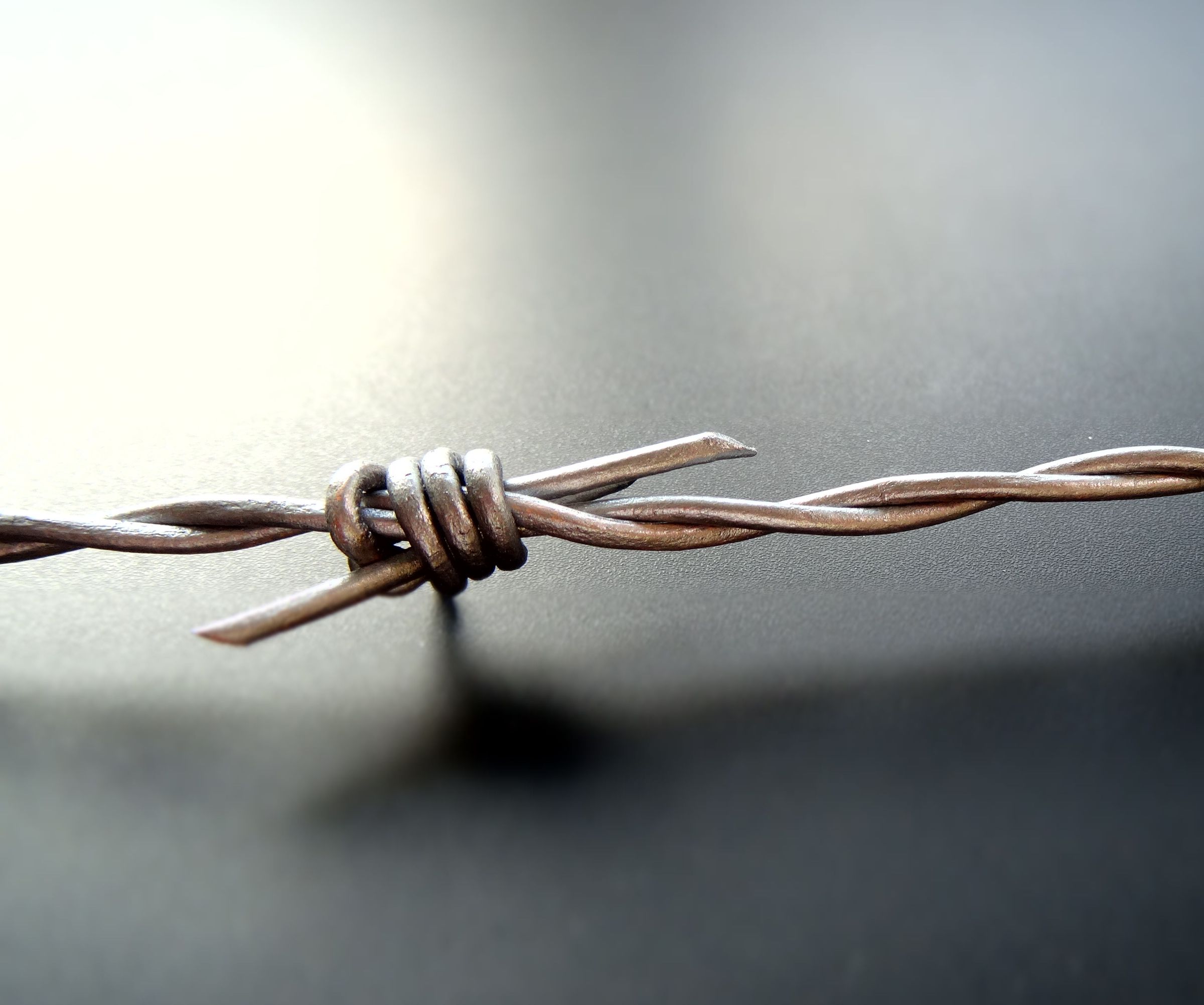How to Make Fake Barbed Wire With Leather